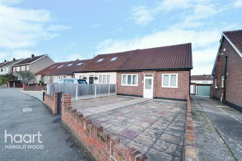 6 Kersey Gardens, Romford, RM3 0ER