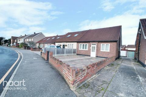 6 Kersey Gardens, Romford, RM3 0ER