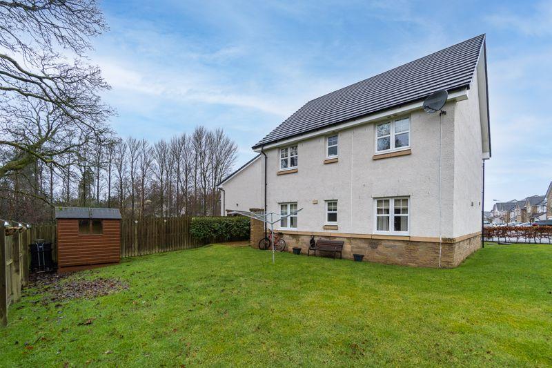 26b Jean Armour Drive, Kilmarnock, KA1 2SD 2 bed flat £115,000