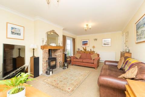 4 Castle Meadows, Snape, Bedale, DL8 2TT