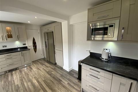 9 Bluebird Hill, Aston, Sheffield, S26 2GN