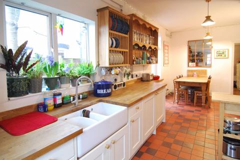 42 Hinton Road, Gloucester, GL1 3JS