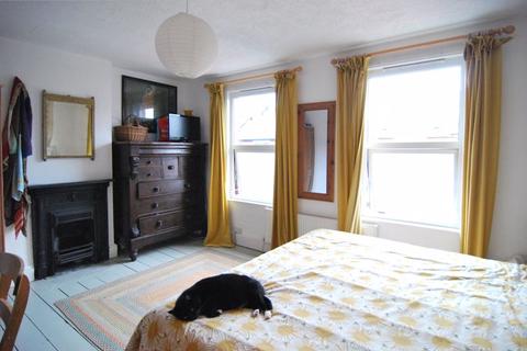 42 Hinton Road, Gloucester, GL1 3JS