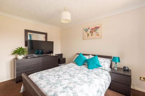 40 Benson Close, Bicester, OX26 4FQ