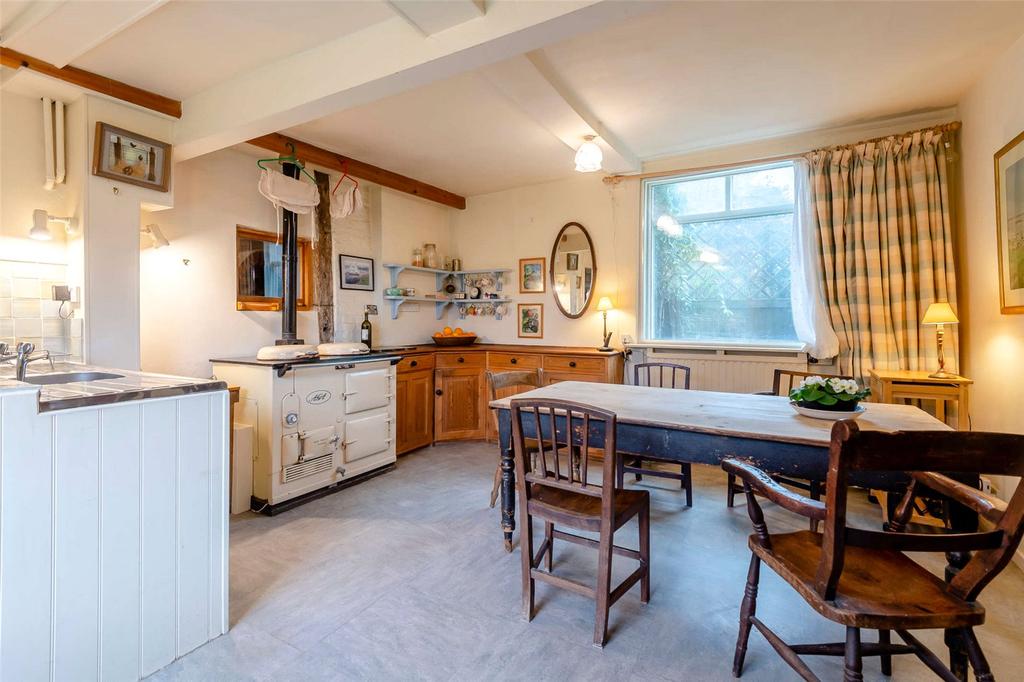 Kitchen/Dining