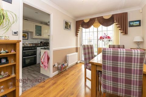 1 Mortimer Gate, Cheshunt, Waltham Cross, EN8 0XG