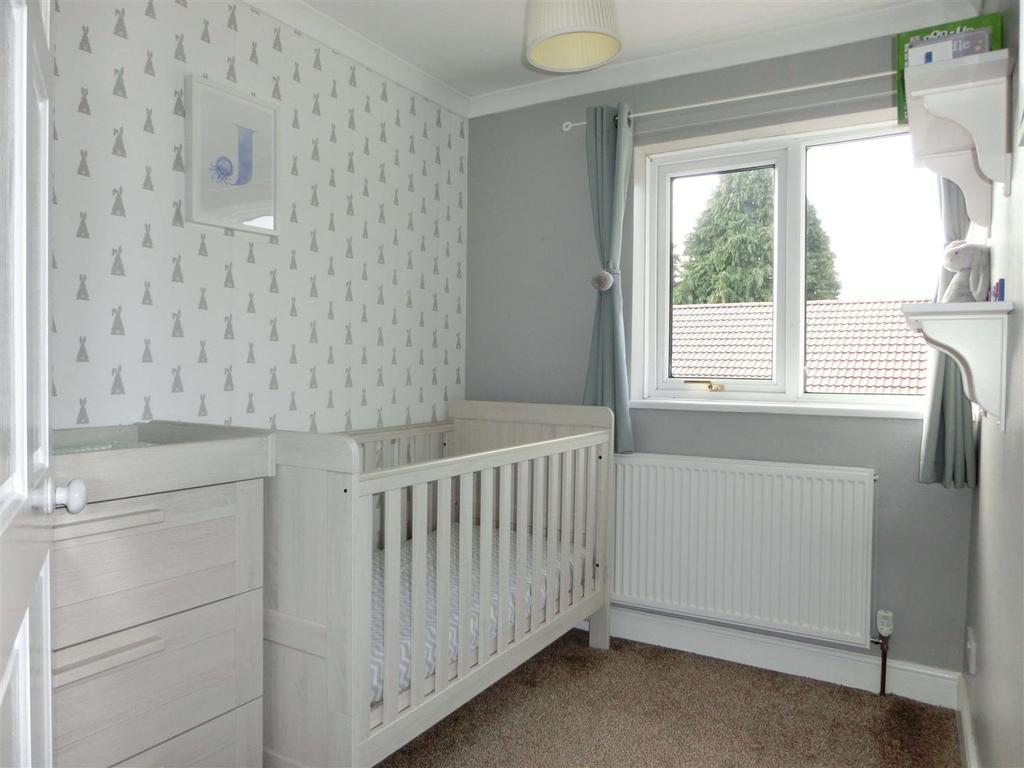 Forest Way 10 Bed3.jpg