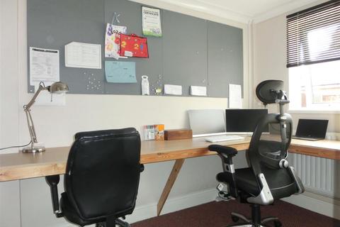 10 Forest Way, Hollywood, Birmingham, B47 5JS