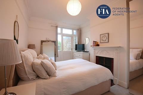 165 Boston Manor Road, Brentford, TW8 9LE