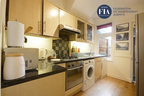165 Boston Manor Road, Brentford, TW8 9LE