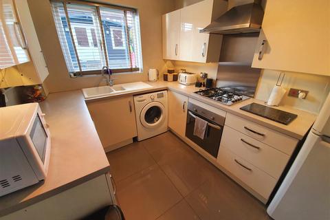 11 Cornish Close, Nuneaton, CV10 0XU