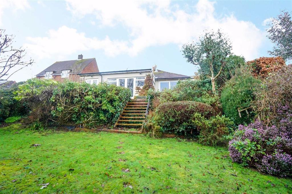 Pett Road, Guestling, East Sussex 4 bed detached bungalow for sale £475,000