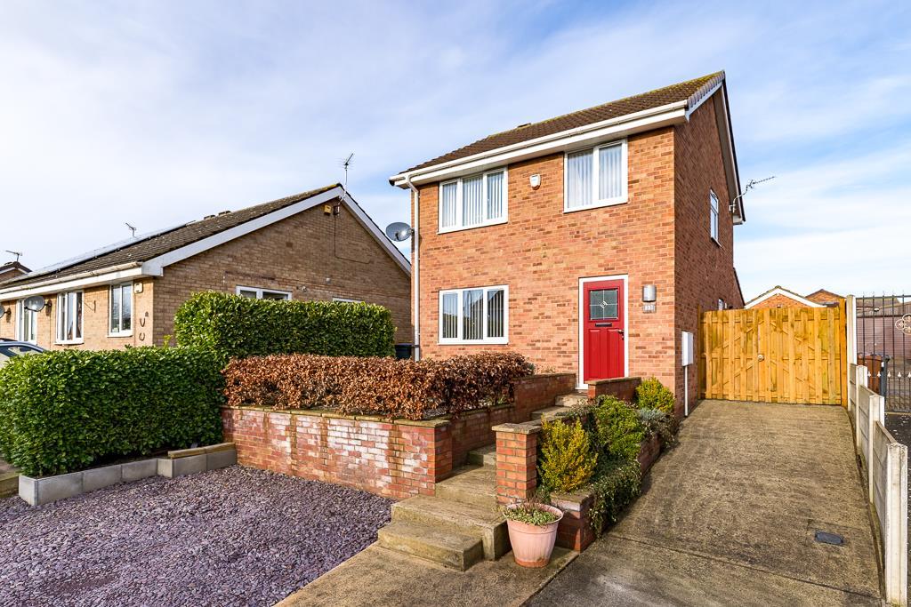 Lambourne Rise, Scunthorpe 3 bed detached house £185,000