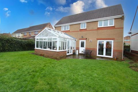 83 Cheyne Garth, Hornsea, HU18 1BF