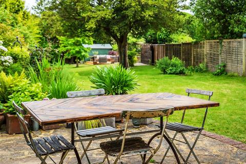 Deerswood Guildford Road, Loxwood, Billingshurst, RH14 0SE
