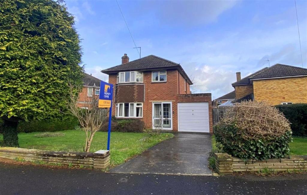 Pelham Crescent, Churchdown 3 bed detached house £330,000