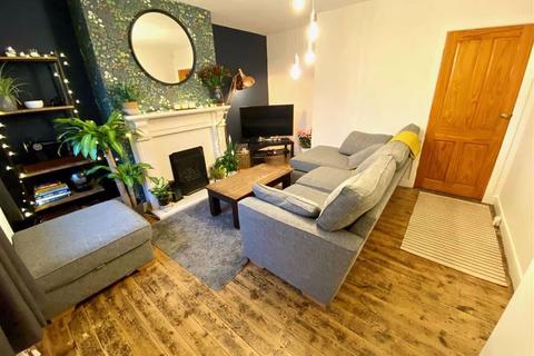 12 Adgil Crescent, Halifax, HX3 9SD