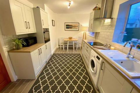 12 Adgil Crescent, Halifax, HX3 9SD