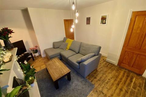 12 Adgil Crescent, Halifax, HX3 9SD