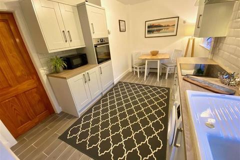 12 Adgil Crescent, Halifax, HX3 9SD