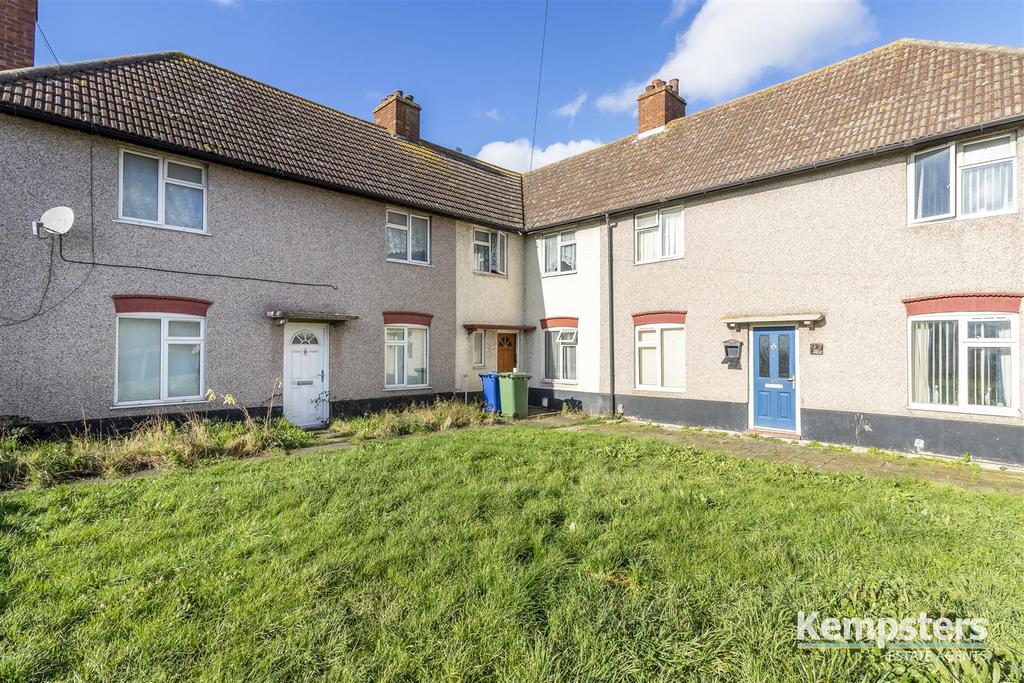 St. Chads Road, Tilbury 3 bed terraced house £245,000