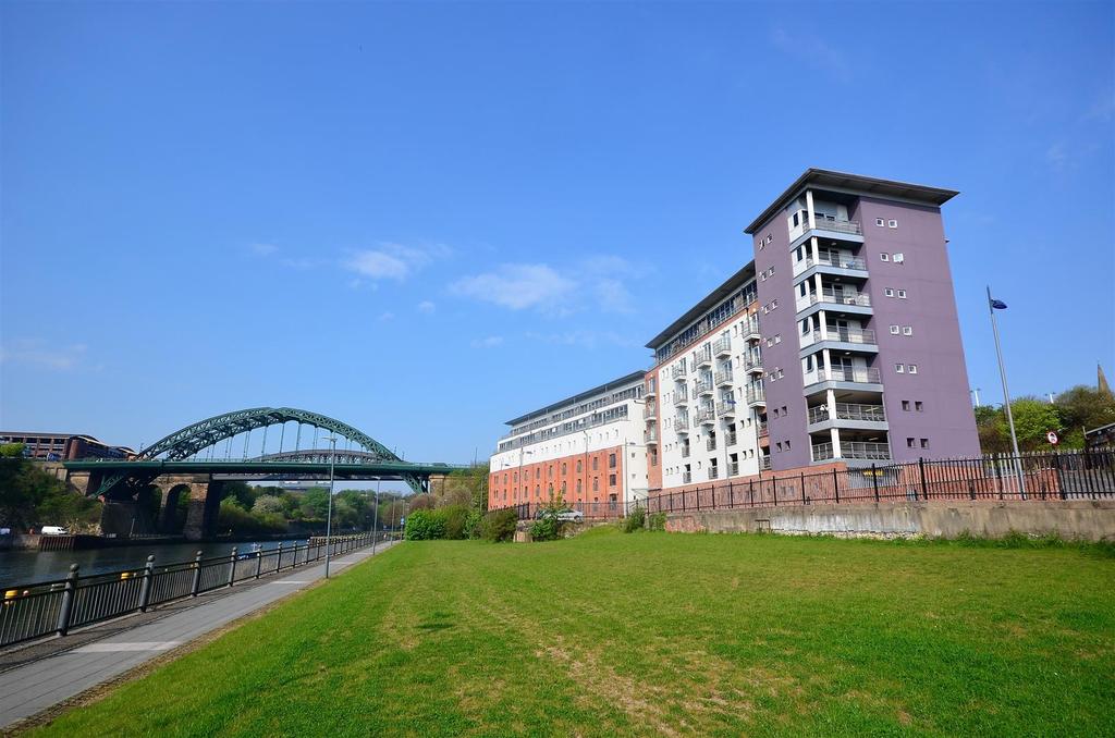 Bonners Raff, Chandlers Road, St Peters, Sunderland 2 bed duplex £695