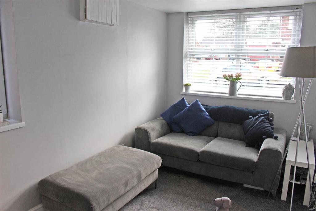 Sitting room / bedroom 4