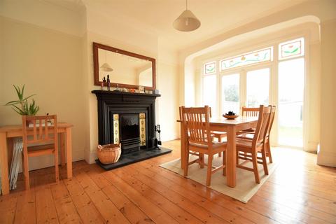 5 Hampden Road, Beckenham, BR3 4HD