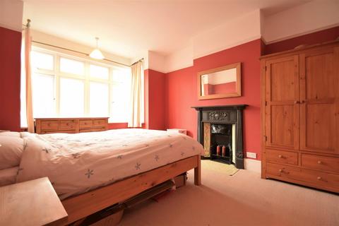 5 Hampden Road, Beckenham, BR3 4HD