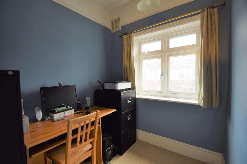 Bedroom 4/study