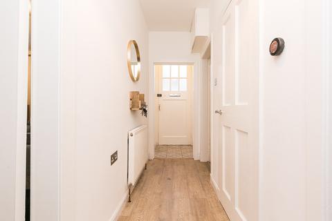 41 Granton Place, Edinburgh, EH5 1AW