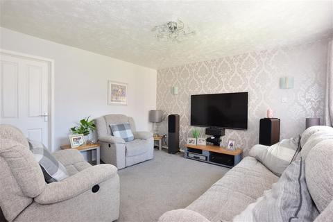 59 Armoury Drive, Gravesend, DA12 1LZ