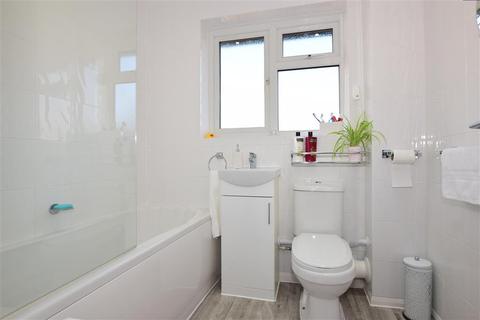 59 Armoury Drive, Gravesend, DA12 1LZ