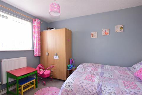 59 Armoury Drive, Gravesend, DA12 1LZ