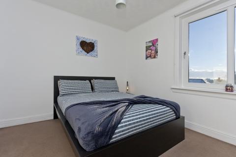 74 Cattofield Place, Aberdeen, AB25 3QP