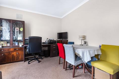 35 Witherston Way, London, SE9 3JJ