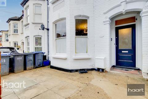 32 Temple Road, Croydon, CR0 1HT