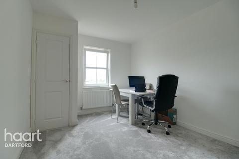 1, Amethyst Court Rainbow Road, Erith, DA8 2EH