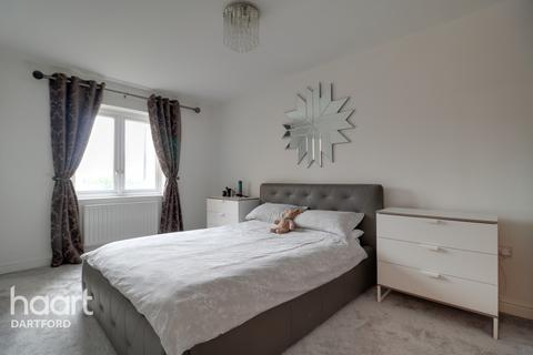1, Amethyst Court Rainbow Road, Erith, DA8 2EH