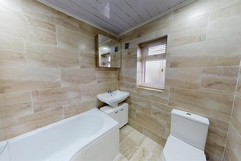7 Marina Crescent, Skipton, BD23 1TR
