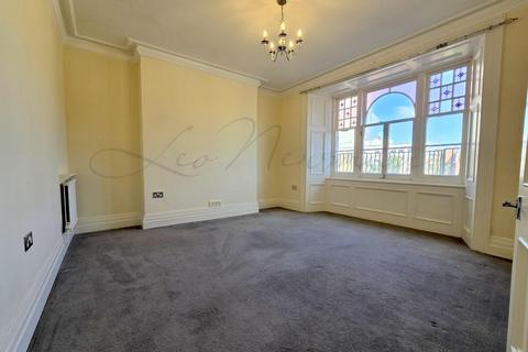 4 bedroom flat to rent, Chapel Street, Marylebone, NW1