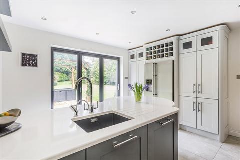 10 Parklands, Oxted, RH8 9DP