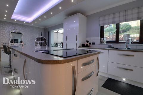 3 Pleasant Heights, Porth, CF39 0LZ