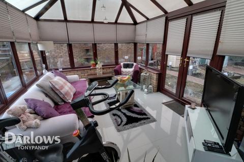 3 Pleasant Heights, Porth, CF39 0LZ