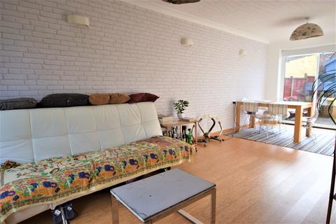 7 Brook Close, Ash, Aldershot, GU12 6AJ