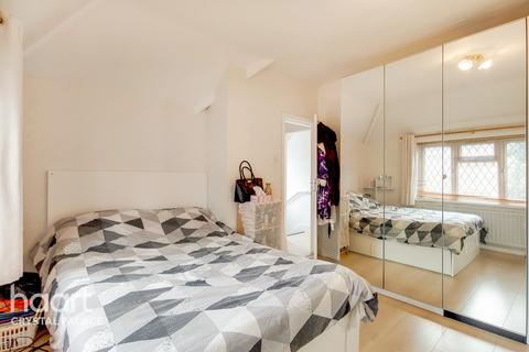 15 Bloomhall Road, London, SE19 1JH