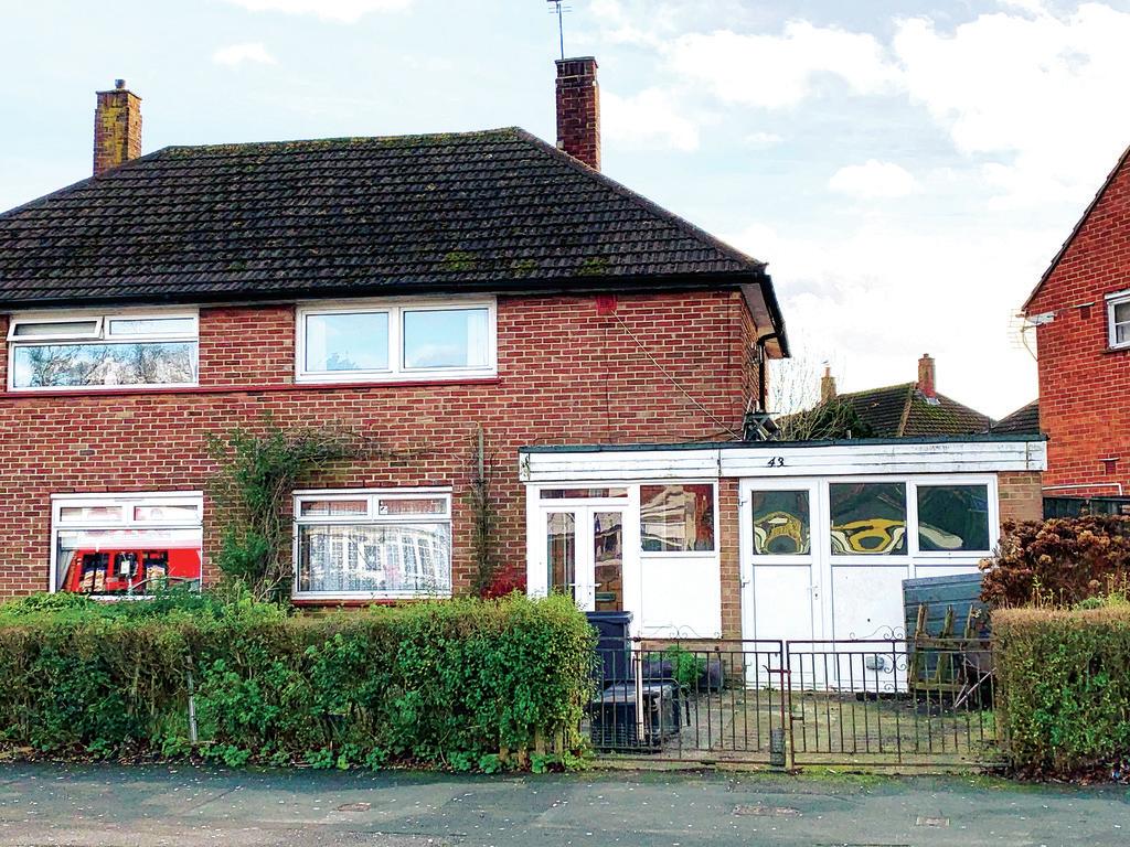 Homestead Way, New Addington, Croydon, CR0 3 bed semidetached house