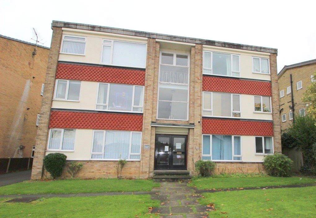 Ballard Court, Hatherley Road, Sidcup 1 bed flat £950 pcm (£219 pw)