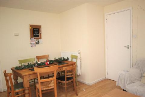 3 bedroom apartment to rent, Park Barn Drive, Guildford, Surrey, GU2