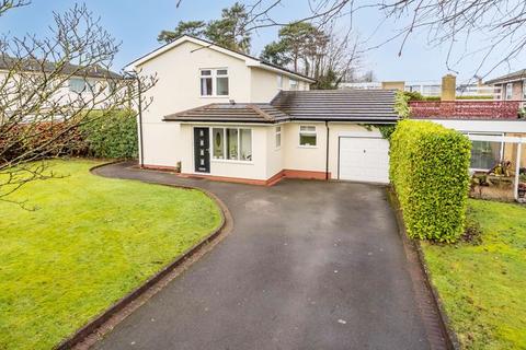 9 Dippons Drive, Tettenhall Wood, Wolverhampton, WV6 8HJ